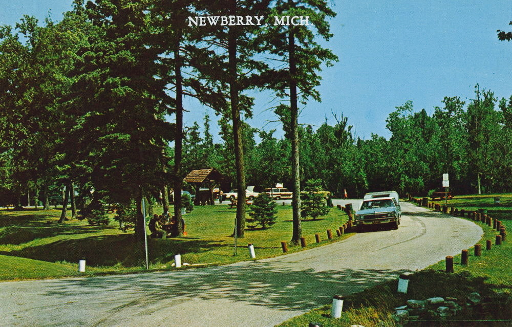 Deer Park Lodge - Vintage Postcard Of Park In Newberry (newer photo)